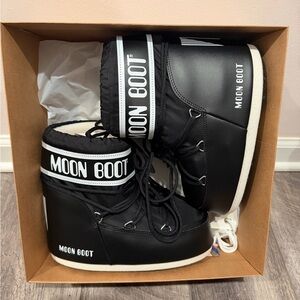 Moon Boot - Black Snow Boots